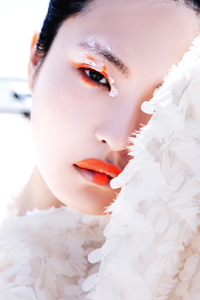 Editorial 10